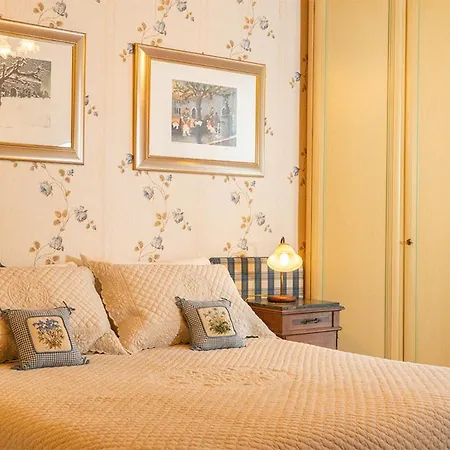 Al Vecchio Fienile Bed & Breakfast *